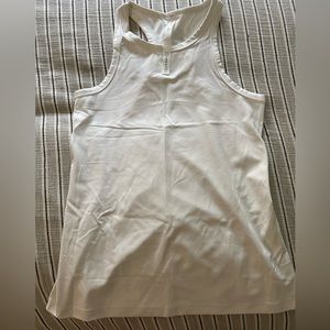 Lululemon align hip length tank in white. NWT size 10.